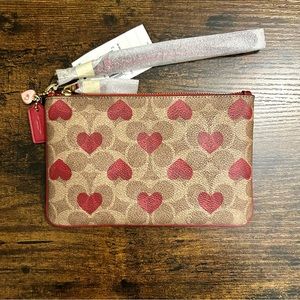 Coach Wristlet In Signature Canvas With Heart Print